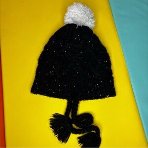 The North Face Kids Pom-Pom Black Beanie